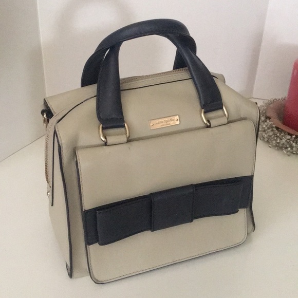 kate spade Handbags - Kate Spade ♠️ Hand Bag